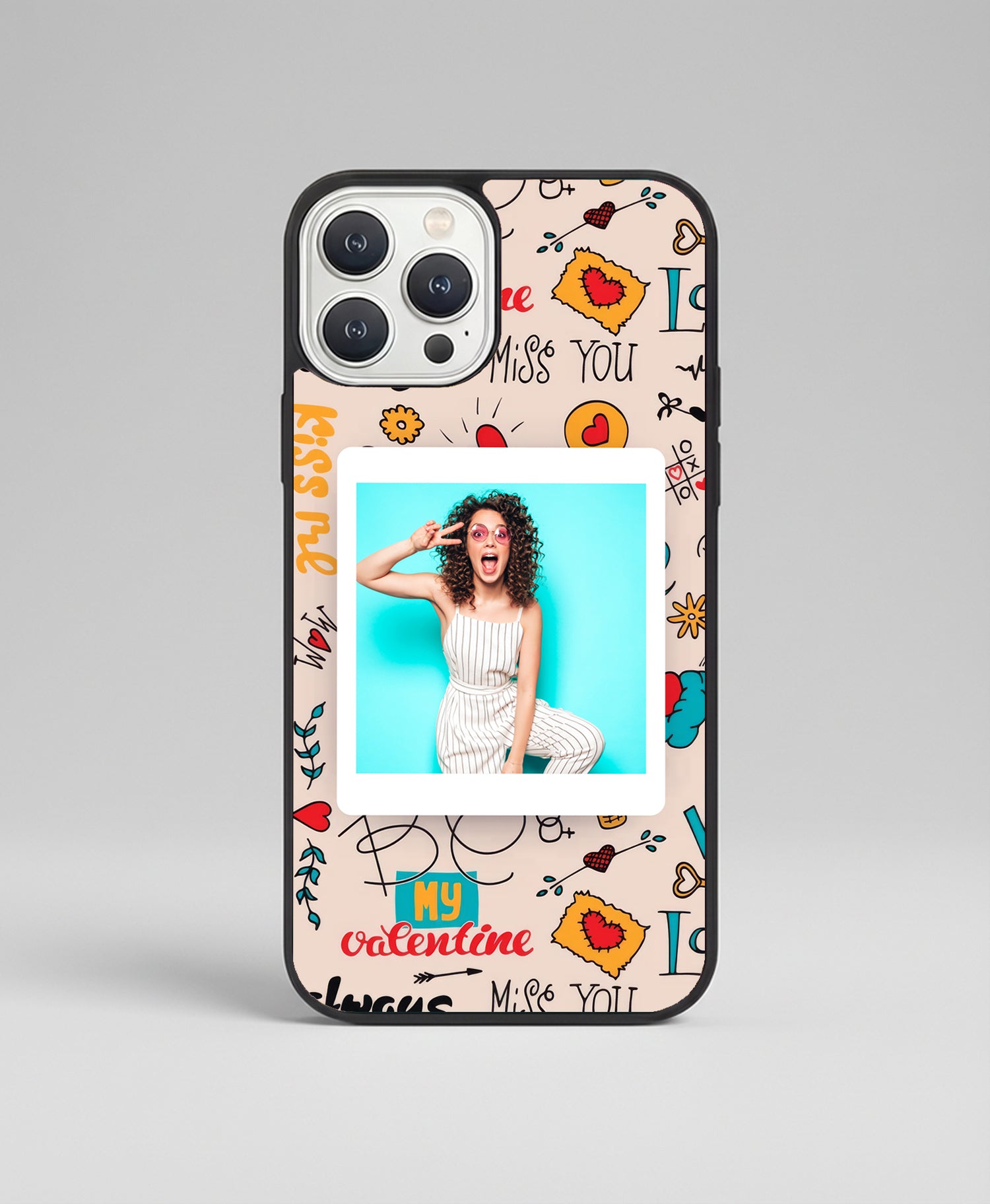 iphone16pro-19.jpg Kişiye Özel iPhone Telefon Kılıfı Polaroid Love Kiss (Fotoğraflı & İsimli) | tasarla kutla - Görsel 1